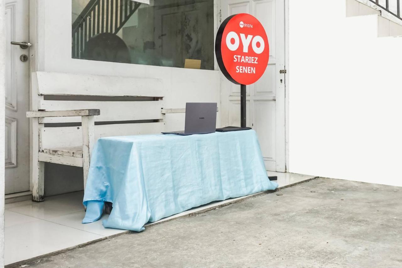 Super Oyo 91074 Stariez Senen Syariah Hotel Джакарта Екстериор снимка