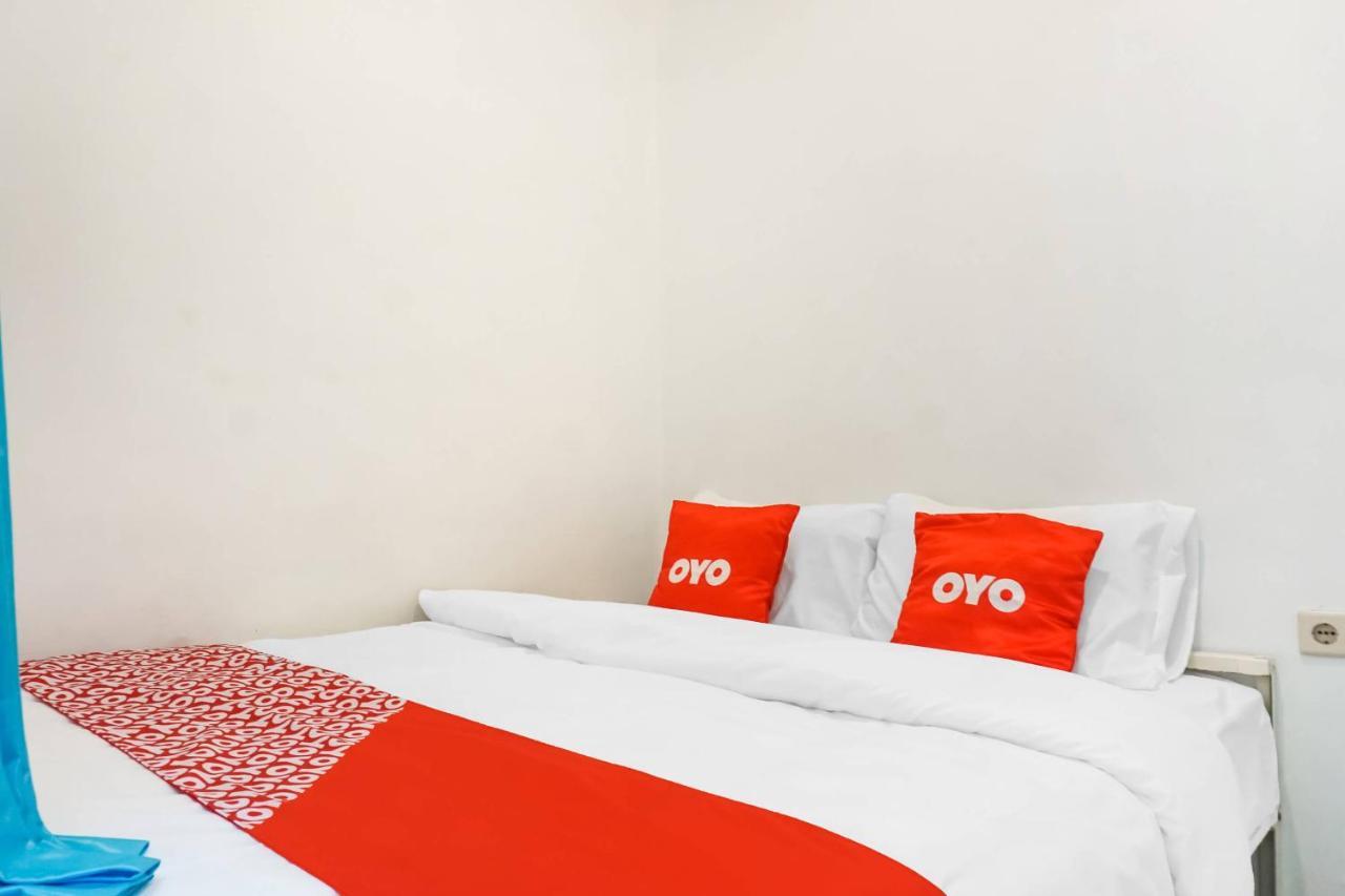 Super Oyo 91074 Stariez Senen Syariah Hotel Джакарта Екстериор снимка