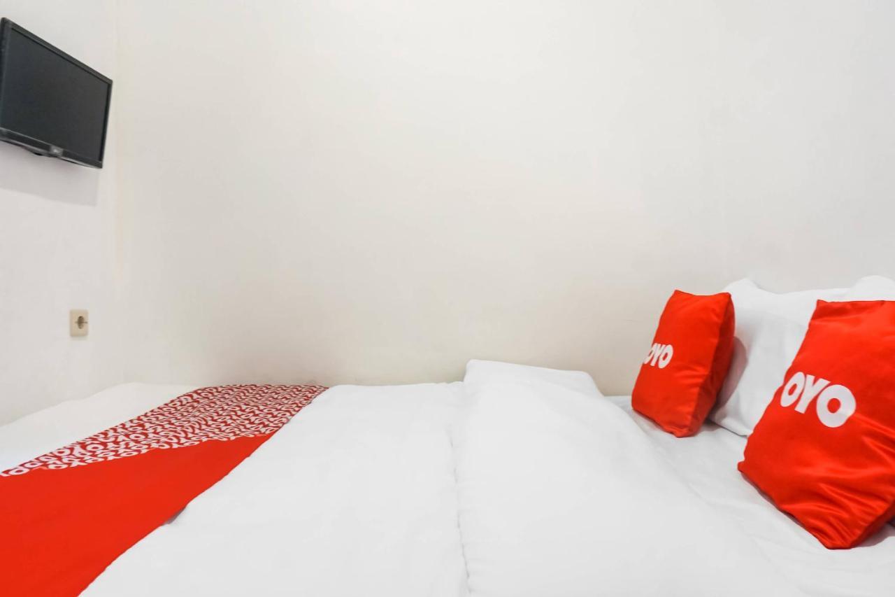 Super Oyo 91074 Stariez Senen Syariah Hotel Джакарта Екстериор снимка